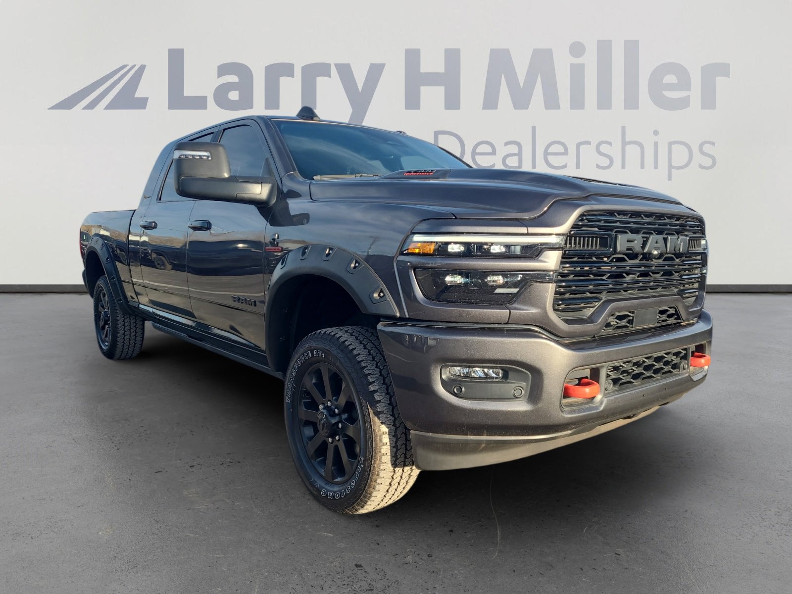 Used 2025 RAM 3500 Laramie image 7