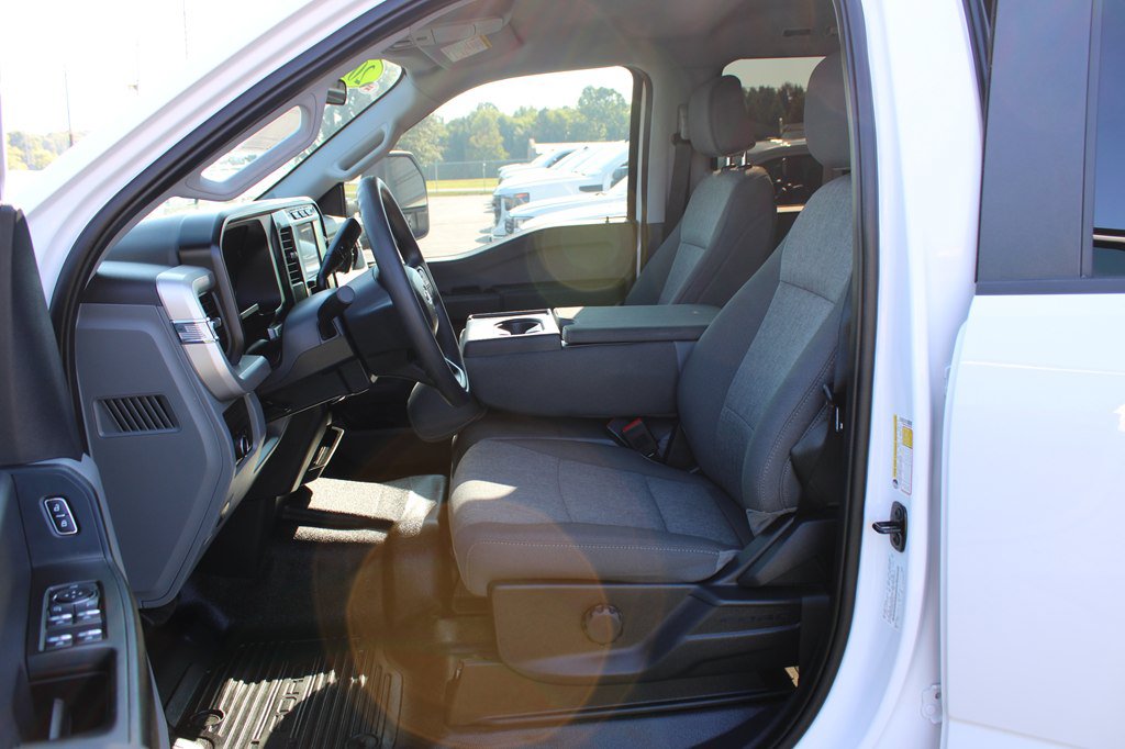 Used 2024 Ford F350 XL w/ 360-Degree Camera Package RWD image 15