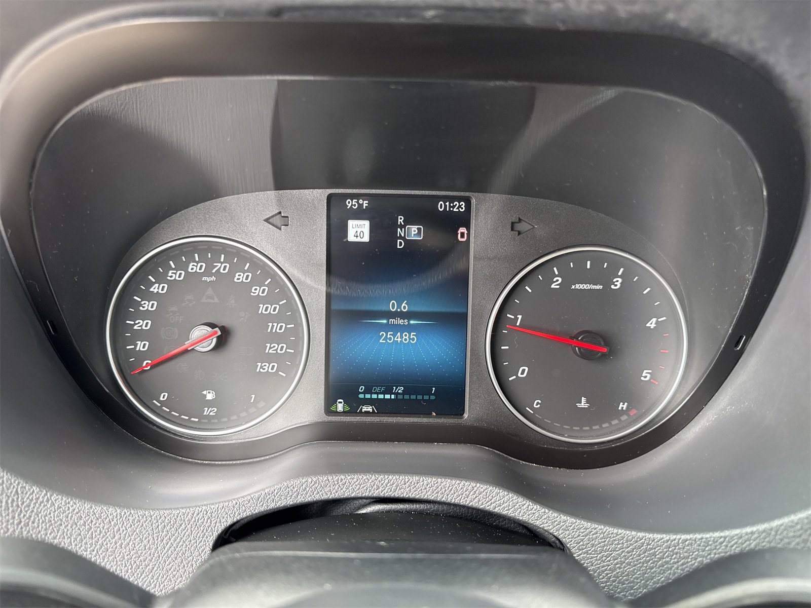 Used 2019 Mercedes-Benz Sprinter 2500 image 11