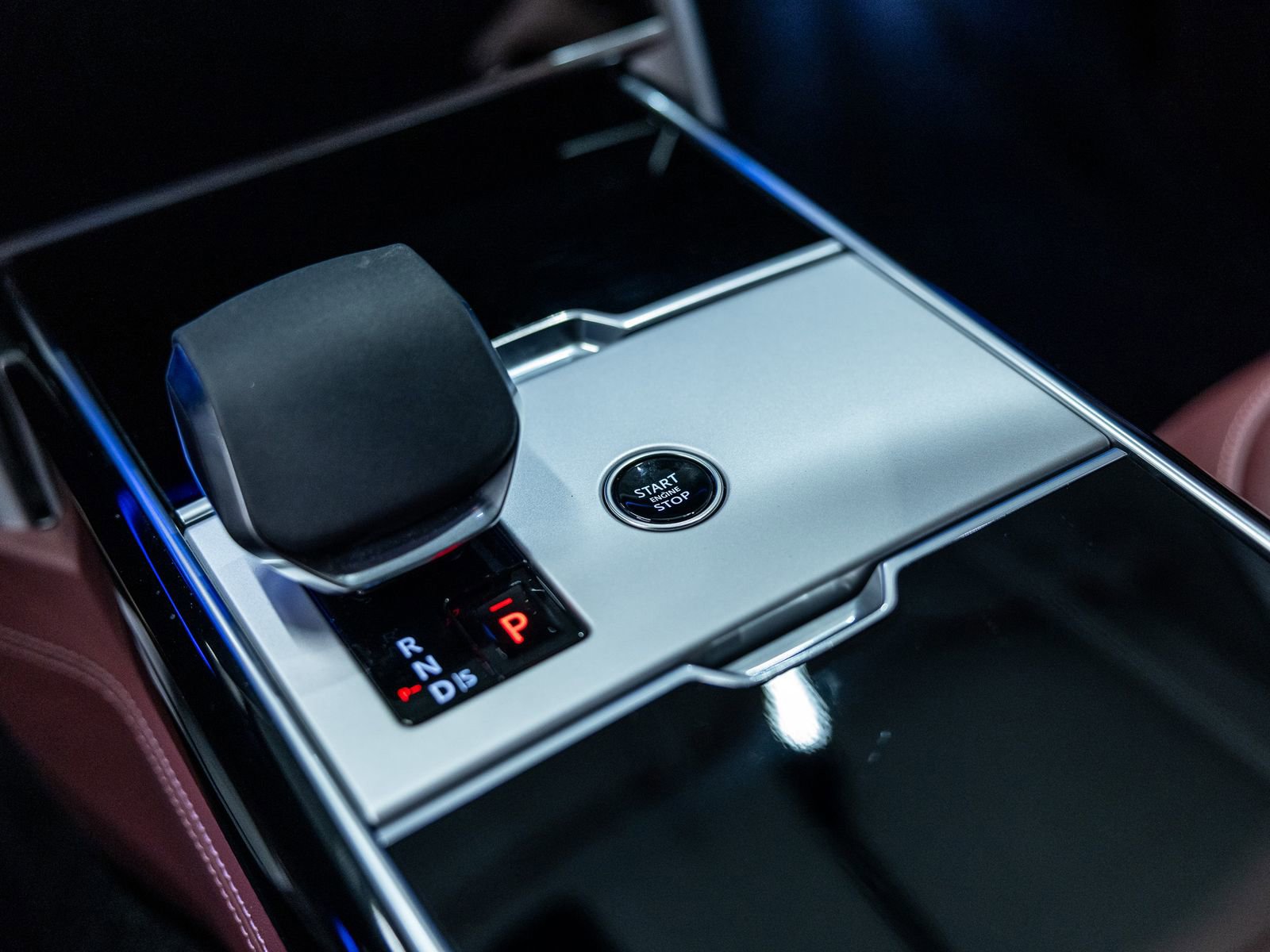 Used 2025 Land Rover Range Rover Autobiography image 52