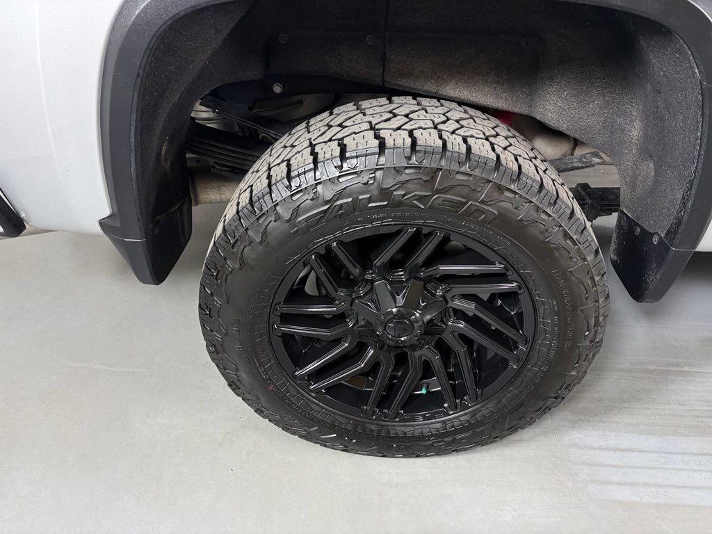Certified 2023 Chevrolet Silverado 3500 High Country w/ Z71 Off-Road Package AWD/4WD image 13