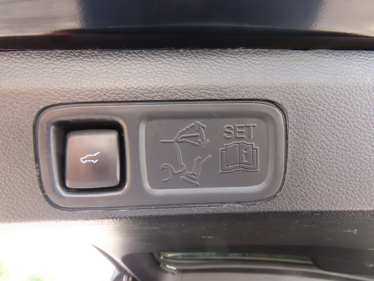 Certified 2021 Ford Expedition Limited image 13