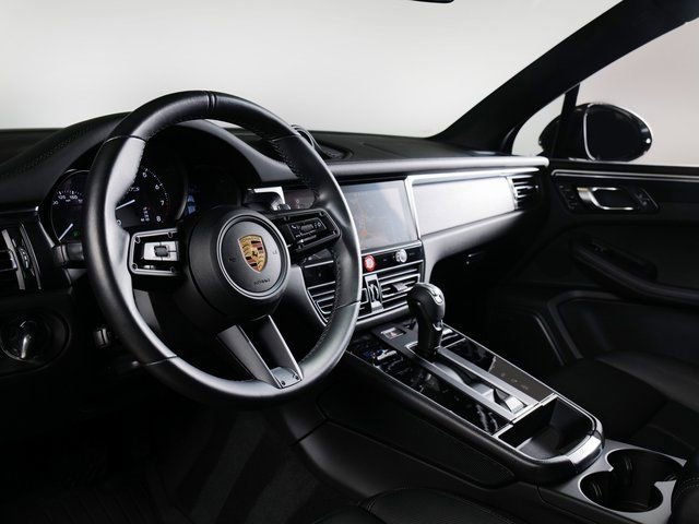 Certified 2022 Porsche Macan GTS AWD/4WD image 4