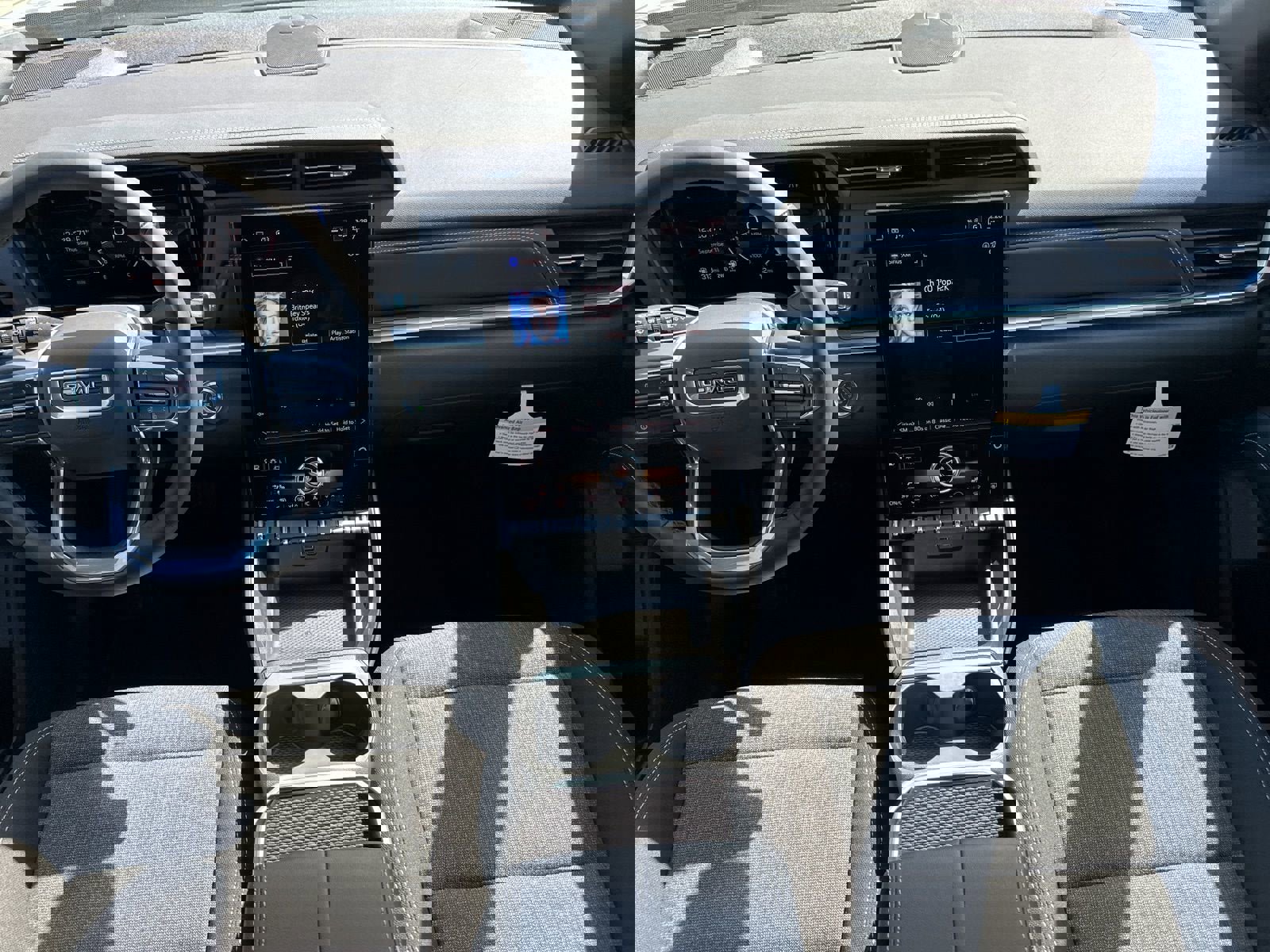 New 2026 GMC Terrain Elevation image 28