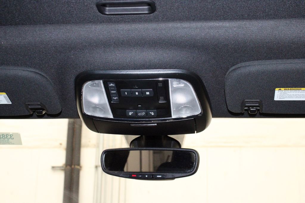 Used 2019 Jeep Grand Cherokee Laredo image 30