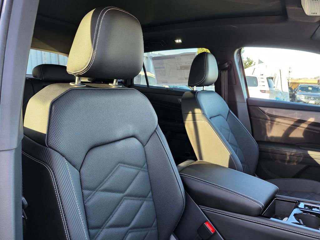 New 2026 Volkswagen Atlas Cross Sport SE image 15