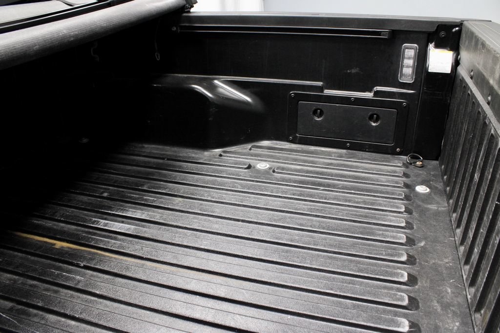 Used 2023 Toyota Tacoma SR AWD/4WD image 13