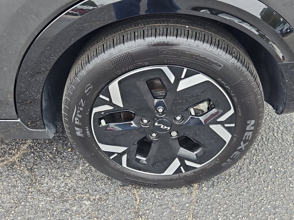 Used 2024 Kia Niro Wave image 32