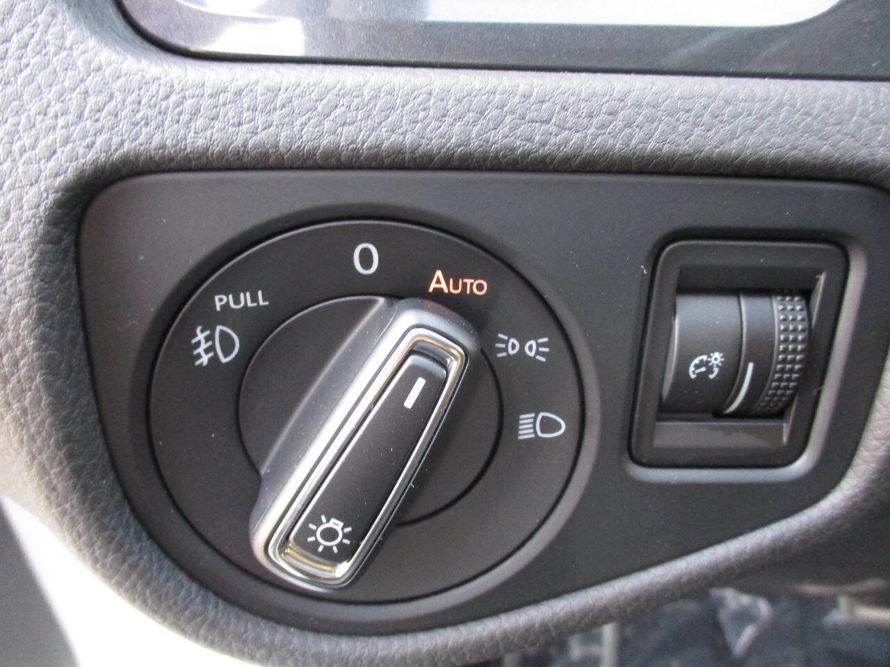 Used 2018 Volkswagen Golf Alltrack SE image 79