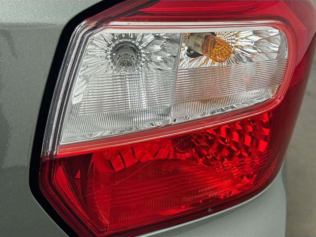 Used 2016 Subaru Impreza 2.0i Premium image 30