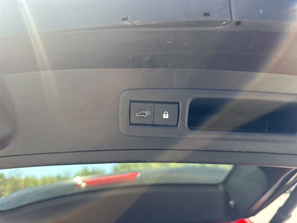 Used 2019 Lexus UX 200 w/ Premium Package image 28