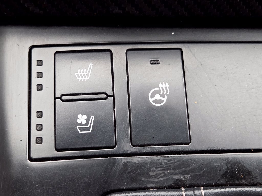 Used 2014 Lexus IS 250 AWD w/ Navigation Package image 17