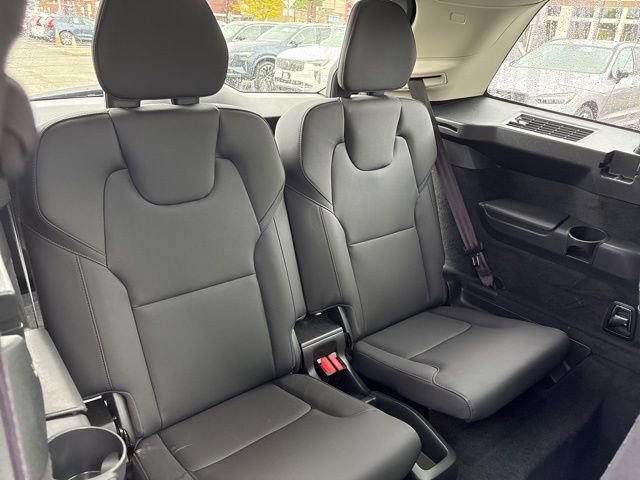 Used 2025 Volvo XC90 B6 Plus AWD/4WD image 14