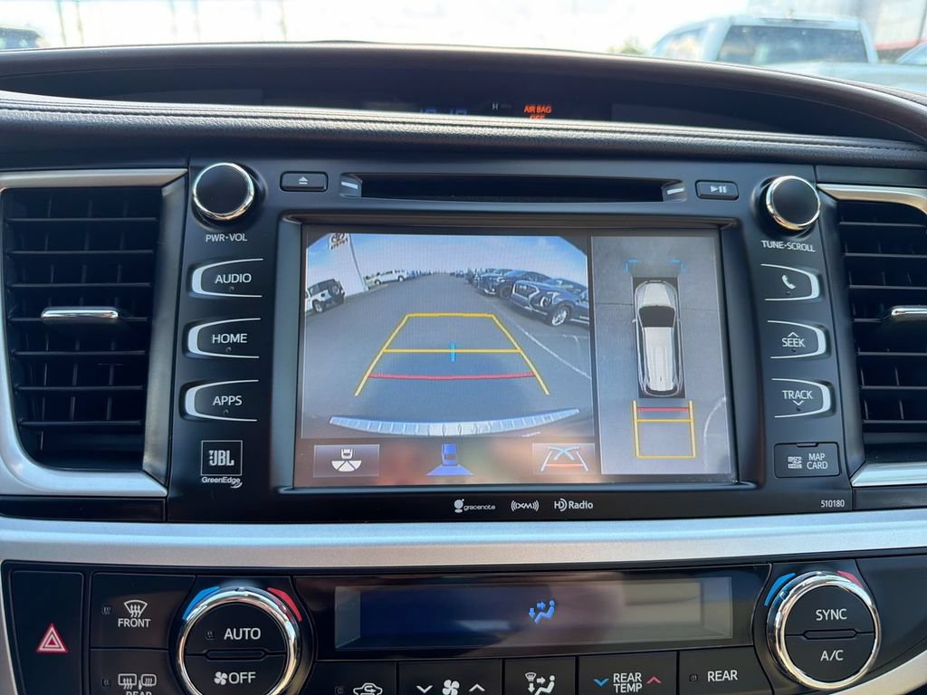 Used 2018 Toyota Highlander Limited Platinum w/ Protection Package #3 AWD/4WD image 24
