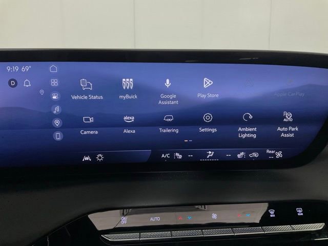 Used 2025 Buick Enclave Avenir w/ Super Cruise Package image 11