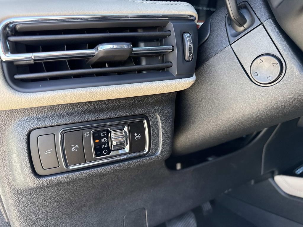 New 2026 Lincoln Corsair Premiere image 29