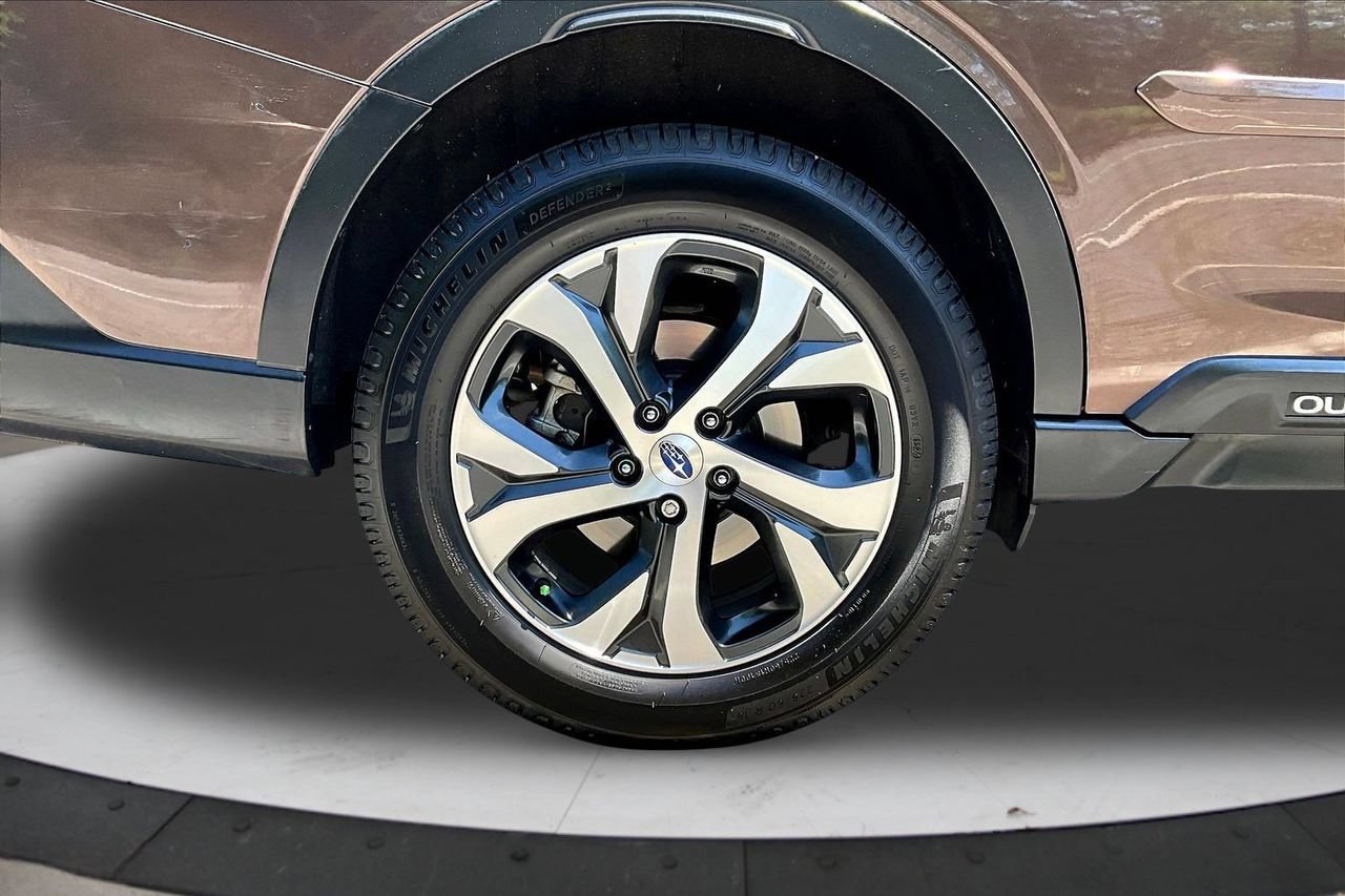 Used 2021 Subaru Outback Touring AWD/4WD image 36