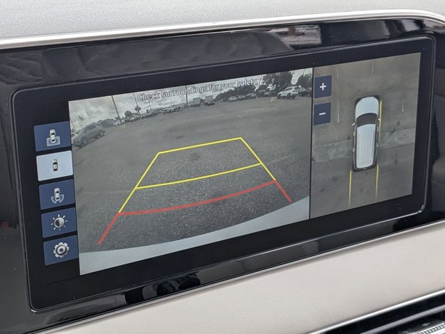 Used 2021 Hyundai Palisade Limited FWD image 12