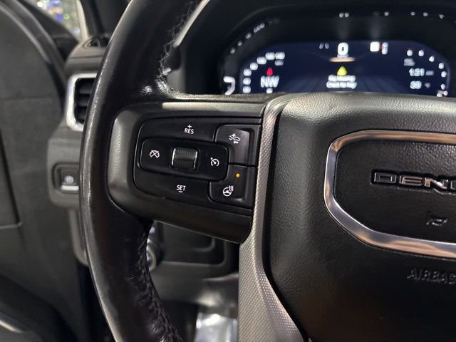 Used 2022 GMC Yukon XL Denali image 21
