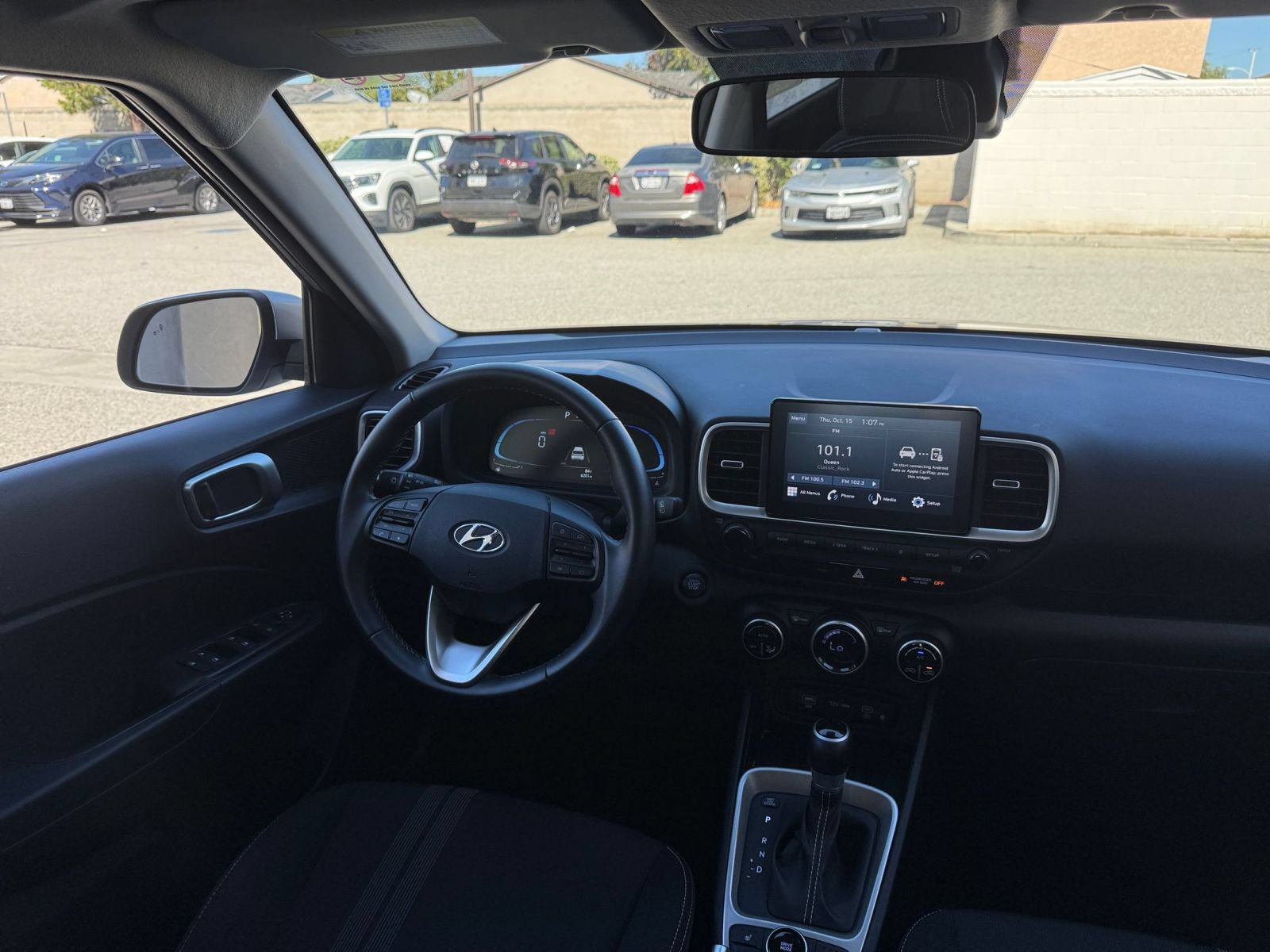 Used 2026 Hyundai Venue SEL FWD image 34