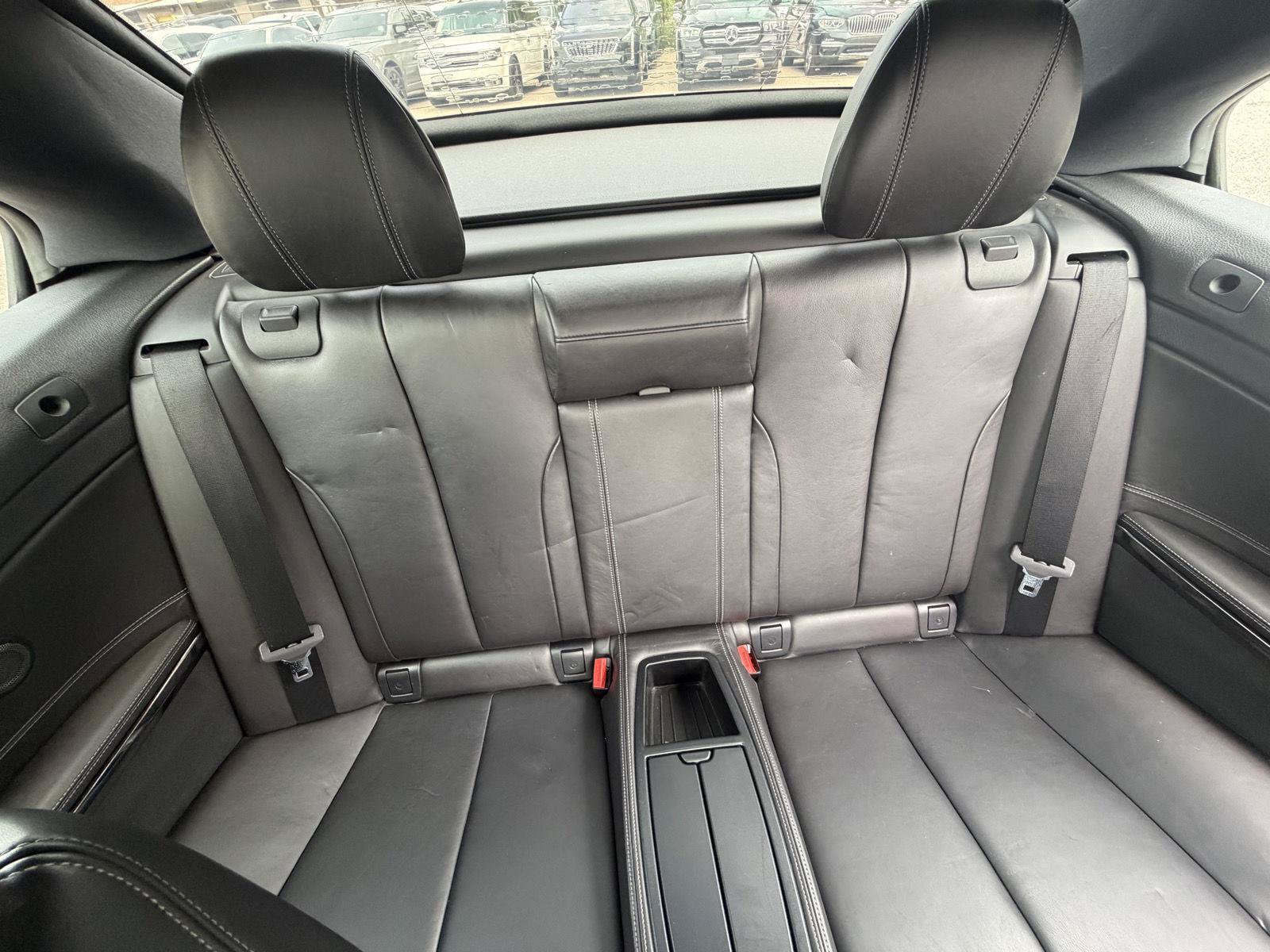 Used 2016 BMW M4 Convertible RWD image 26