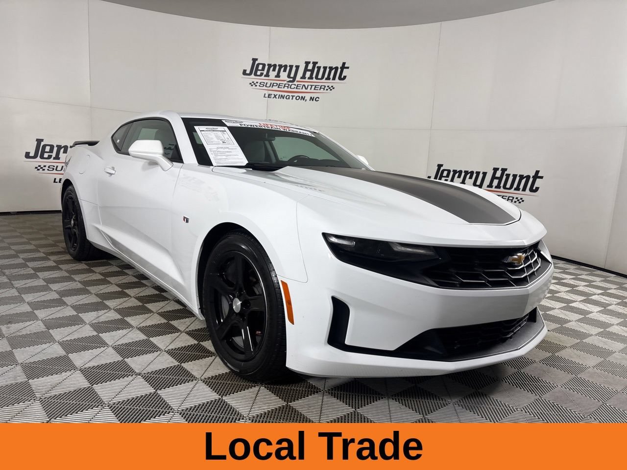 Used 2023 Chevrolet Camaro LT RWD image 4