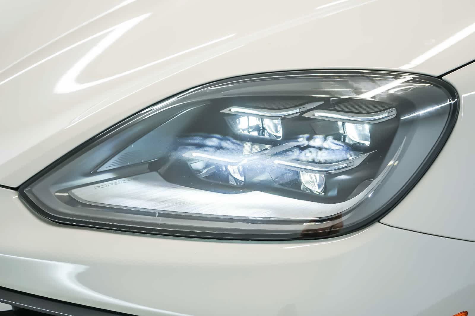 Certified 2026 Porsche Cayenne Coupe AWD/4WD image 15