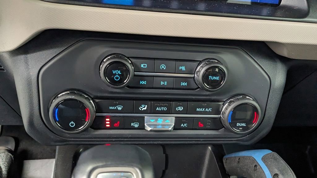 Certified 2023 Ford Bronco Wildtrak image 28