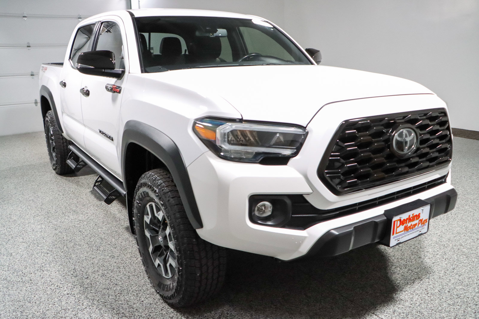Used 2023 Toyota Tacoma TRD Off-Road AWD/4WD image 5