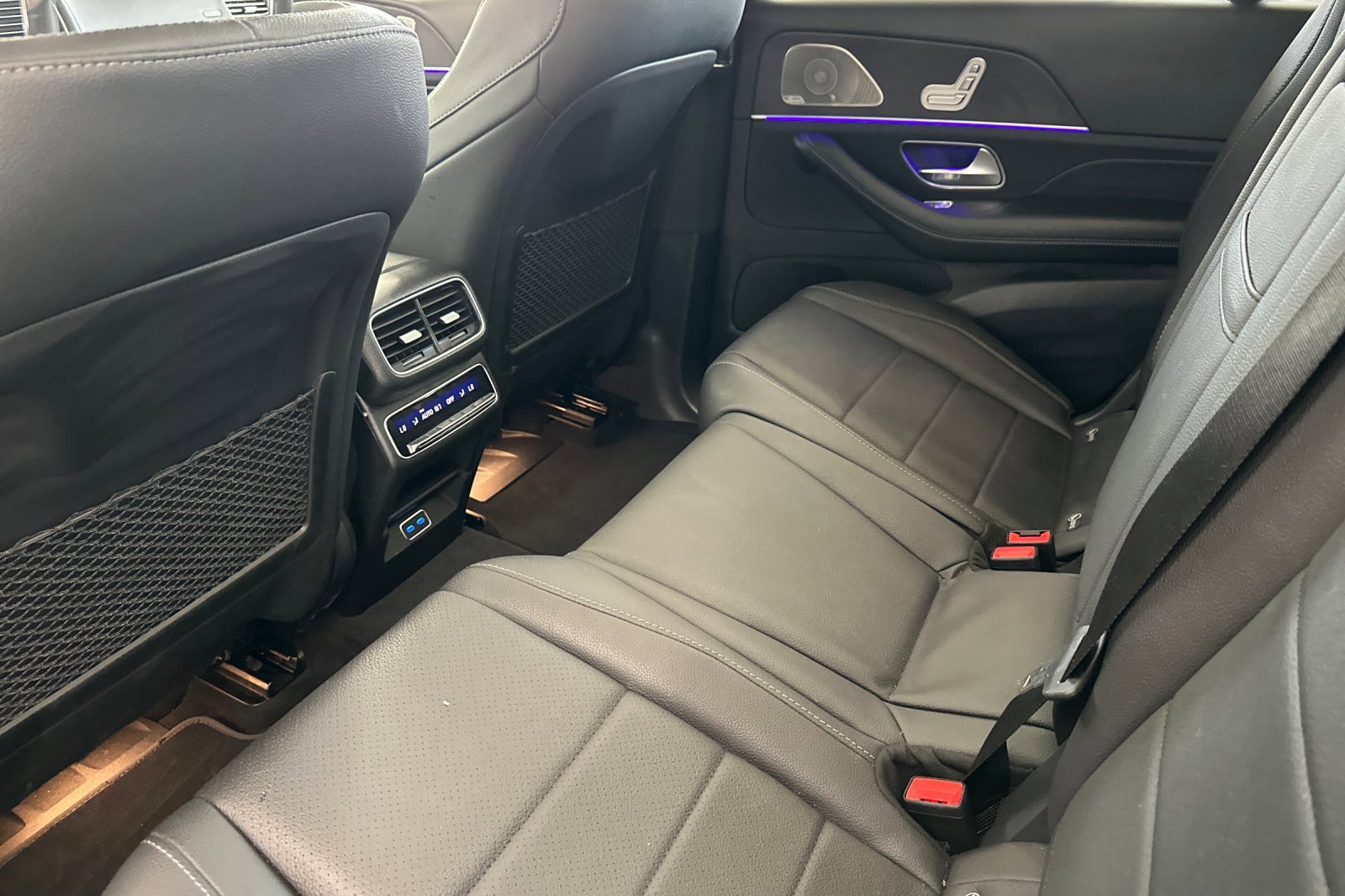 Used 2024 Mercedes-Benz GLS 450 4MATIC image 12