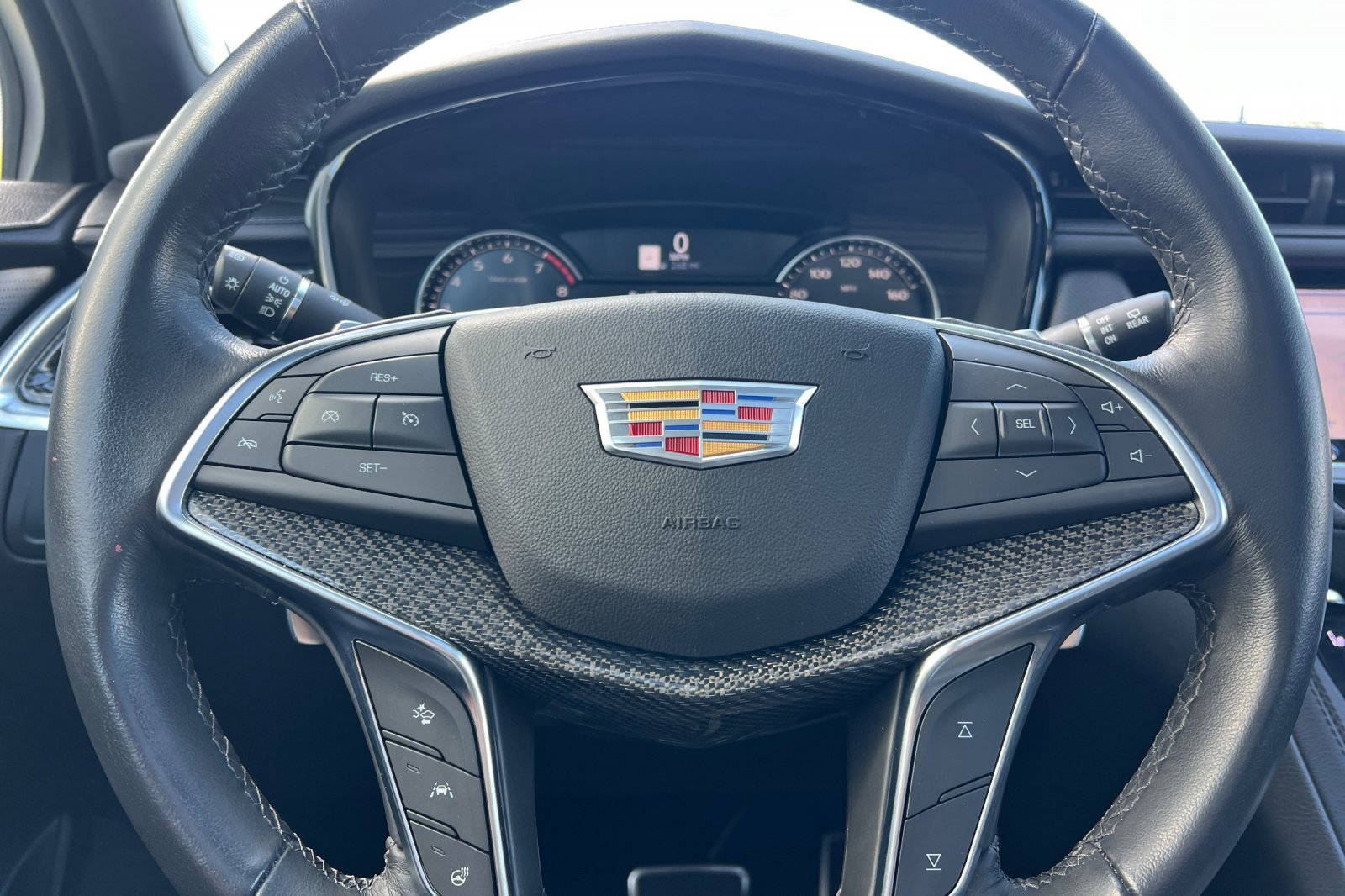 Used 2022 Cadillac XT5 Sportv w/ LPO, ONYX Package image 34