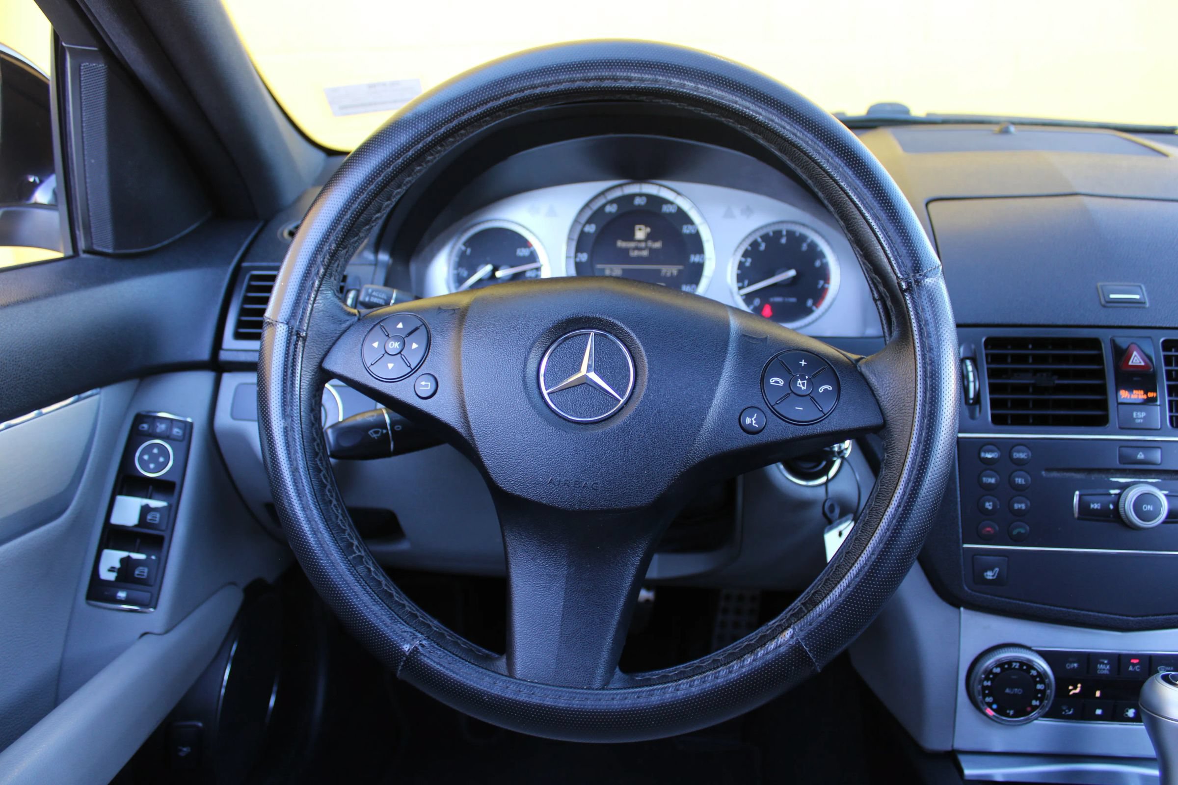 Used 2008 Mercedes-Benz C 300 Sedan image 31
