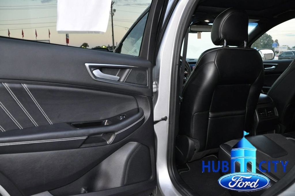 Used 2019 Ford Edge ST image 13