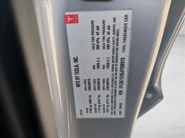 Used 2018 Tesla Model 3 Long Range RWD image 17
