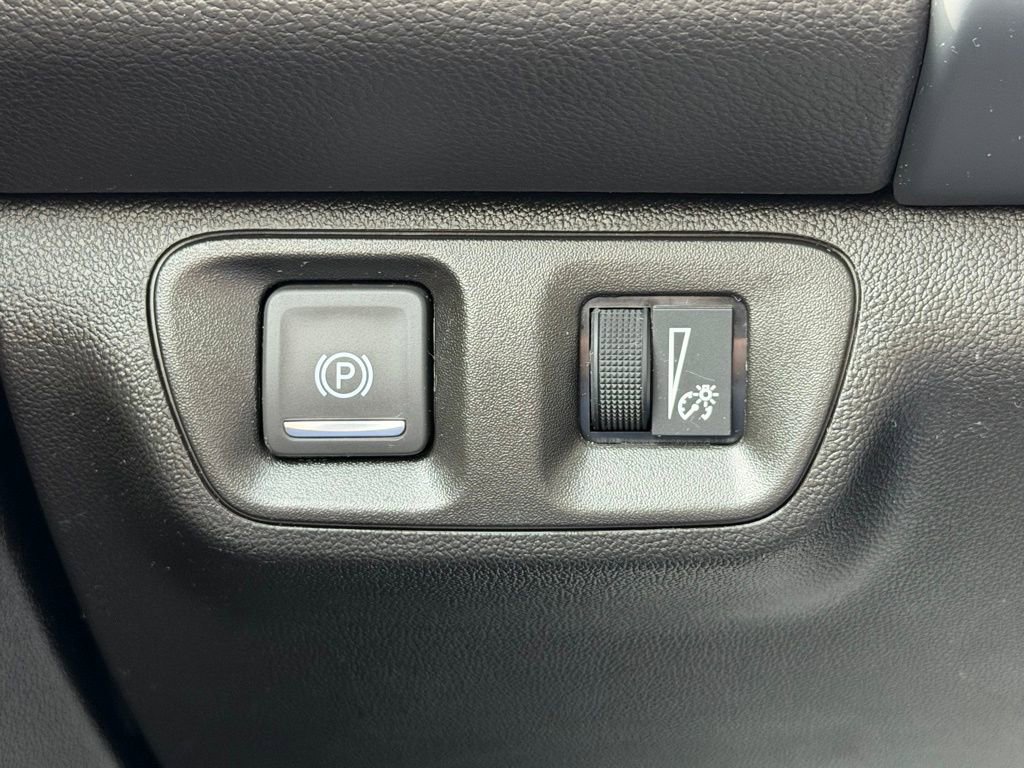 Used 2023 GMC Acadia SLE w/ Driver Convenience Package image 18