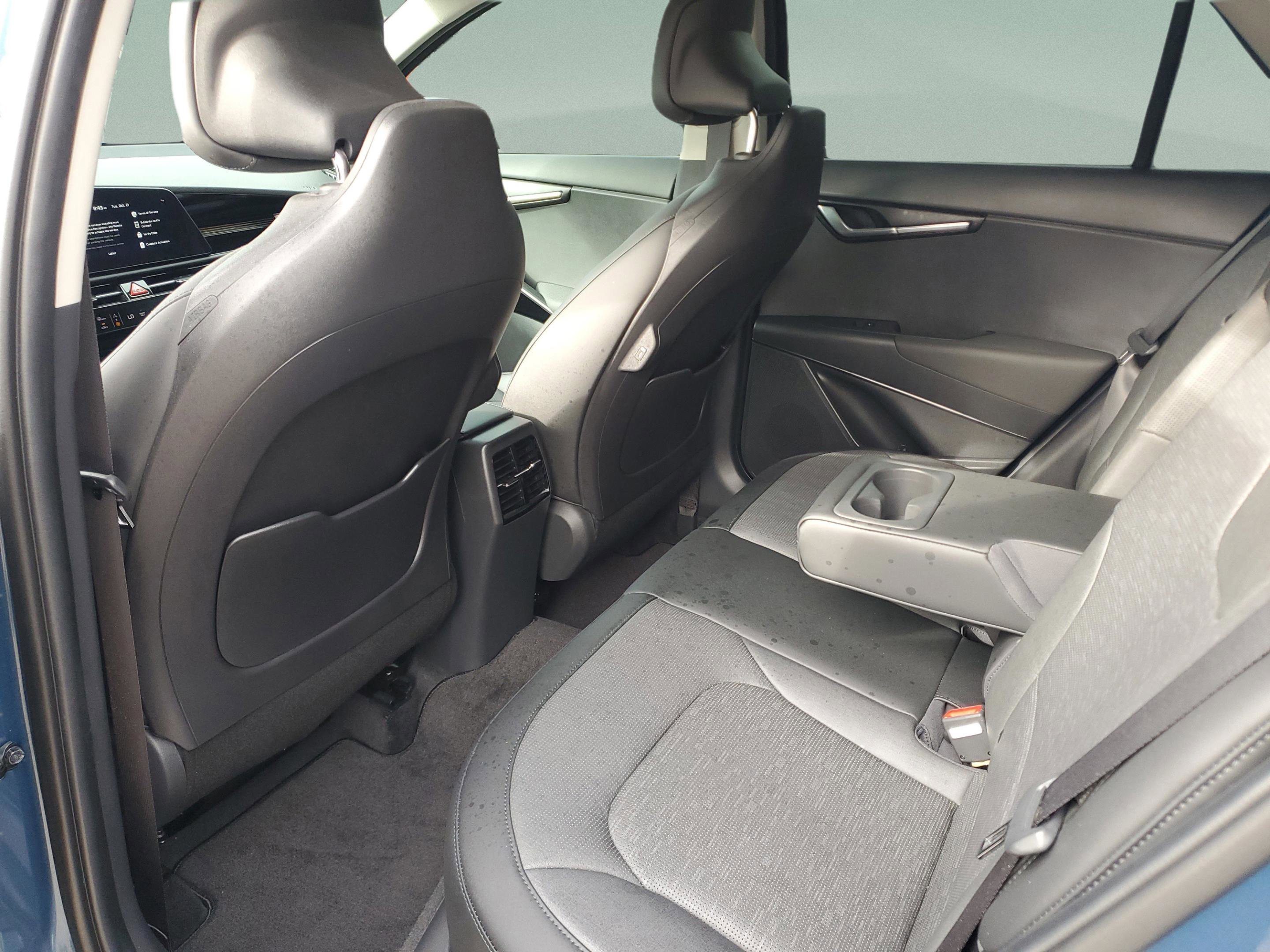 Certified 2024 Kia Niro SX Touring image 10