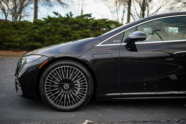 Used 2022 Mercedes-Benz EQS 580 4MATIC Sedan image 5