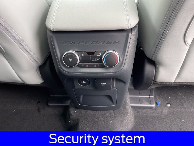 New 2027 Ford Explorer Platinum w/ 3.0L Ultimate Package AWD/4WD image 37