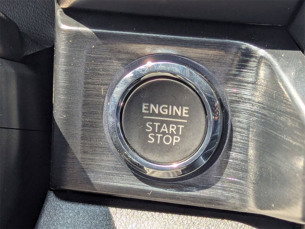 New 2025 Ford F350 Lariat w/ Lariat Ultimate Package image 11