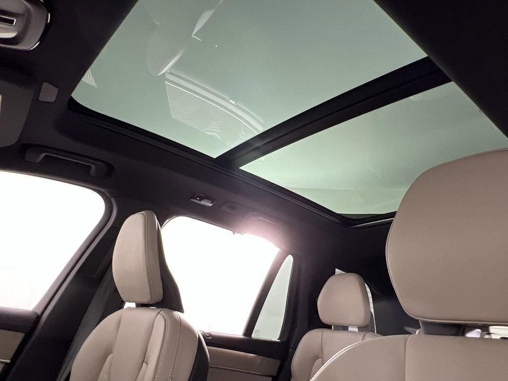 New 2026 Volvo XC90 T8 Ultra w/ Protection Package Premier image 14