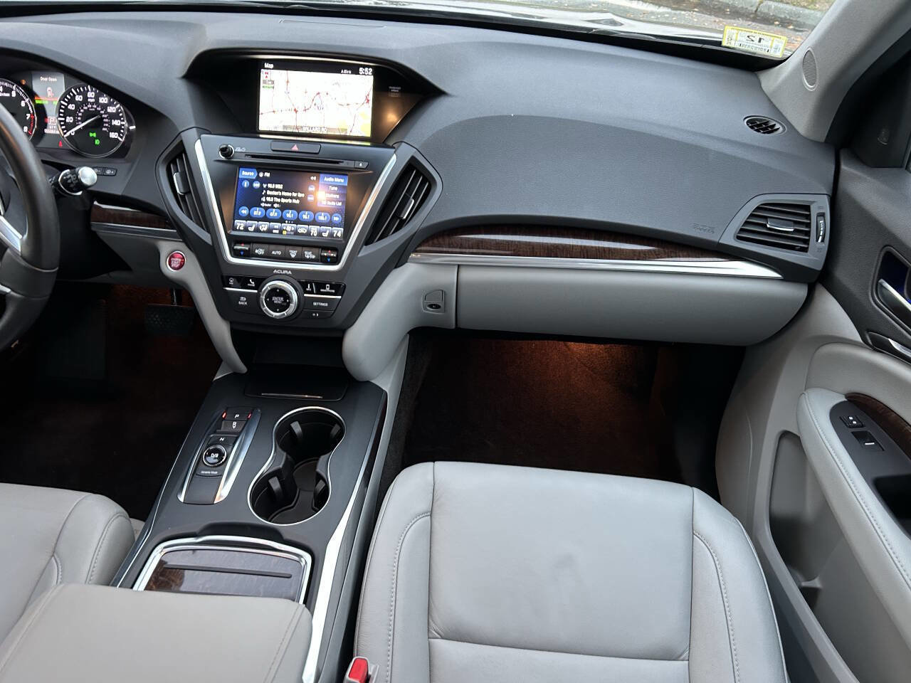 Used 2018 Acura MDX SH-AWD w/ Technology Package image 8