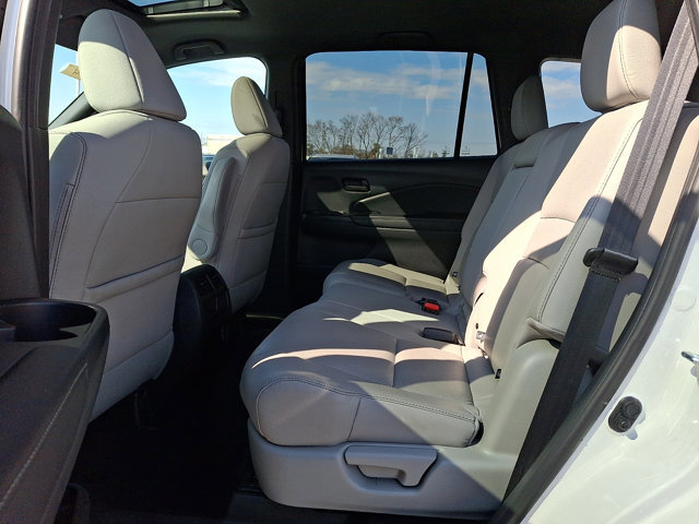 Used 2023 Honda Passport EX-L image 10