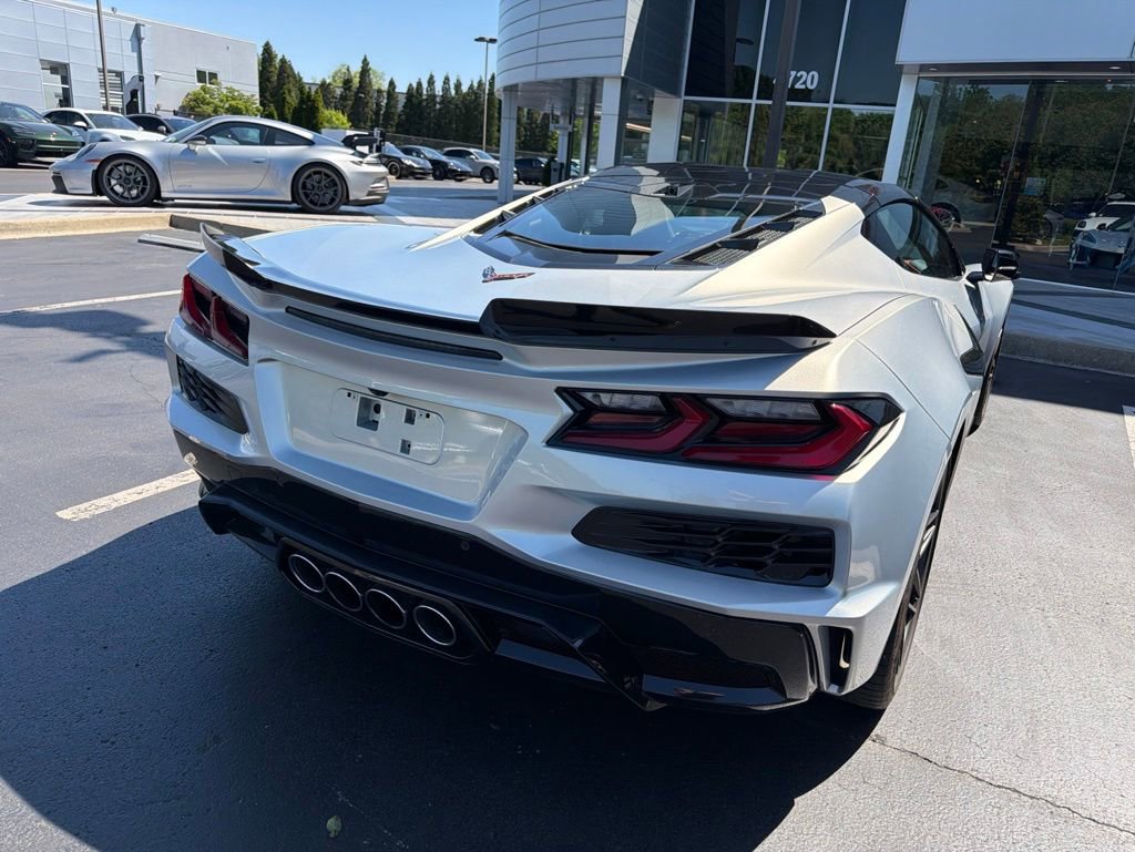 Used 2024 Chevrolet Corvette Z06 RWD image 21