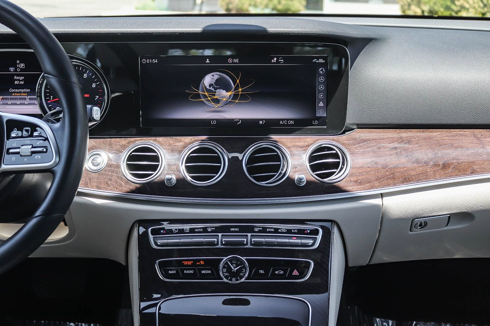 Used 2019 Mercedes-Benz E 300 image 13