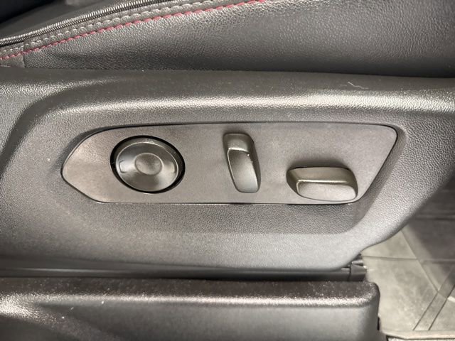 Used 2022 Chevrolet Tahoe RST w/ Luxury Package image 16