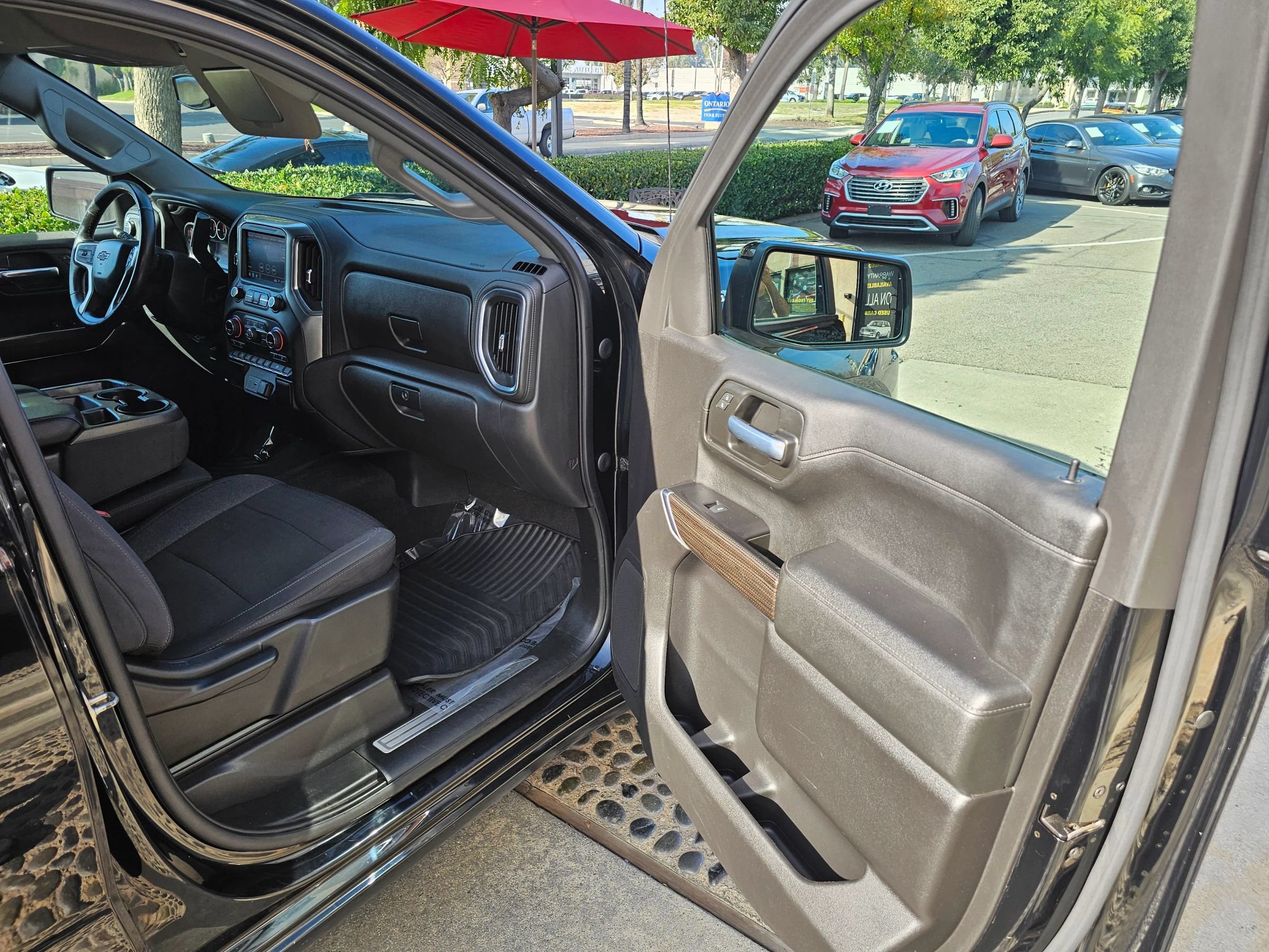 Used 2020 Chevrolet Silverado 1500 RST w/ All-Star Edition RWD image 18