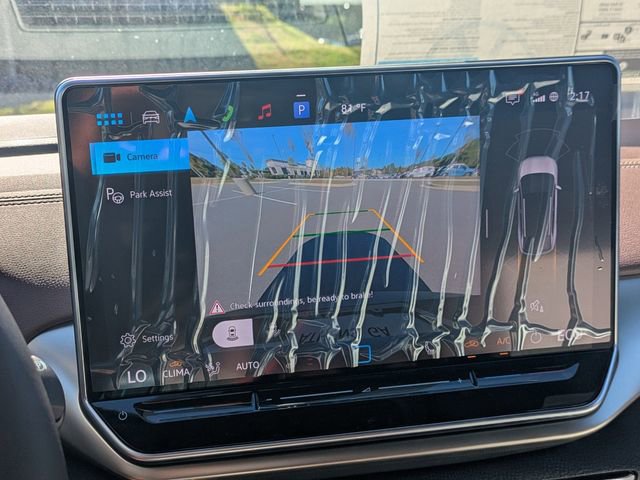 New 2025 Volkswagen ID.4 Pro image 21