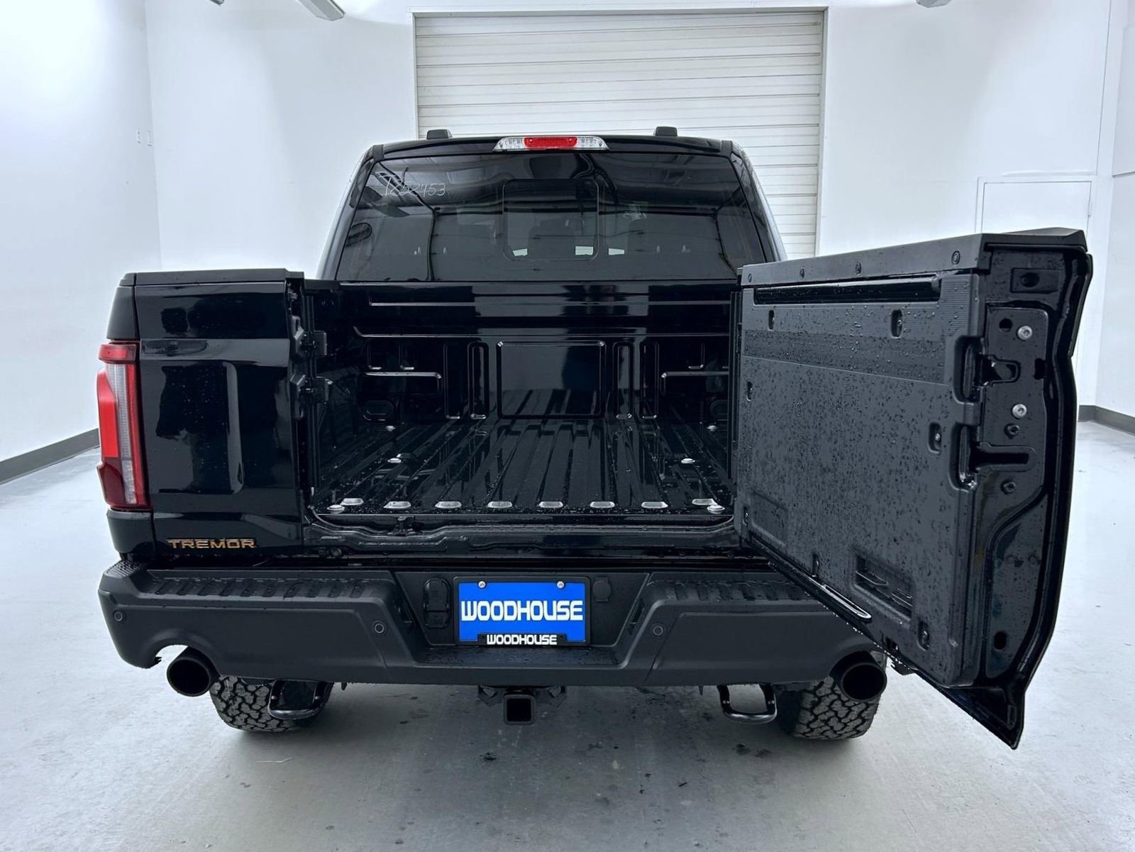 New 2025 Ford F150 Tremor w/ Equipment Group 402A High image 22