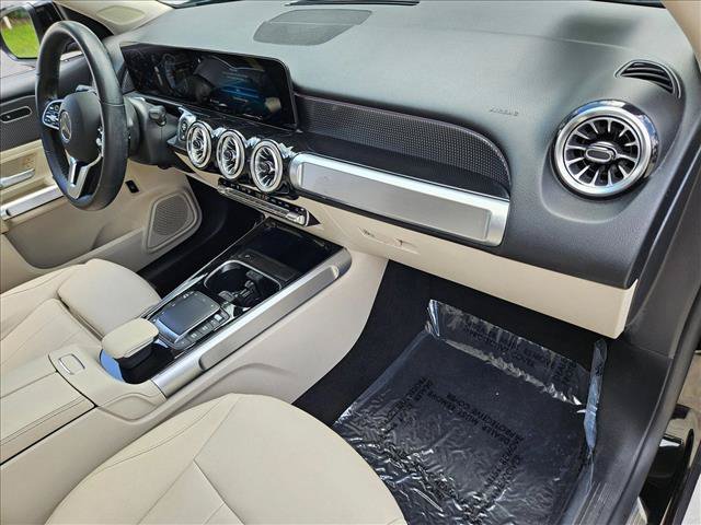 Used 2022 Mercedes-Benz GLB 250 image 20