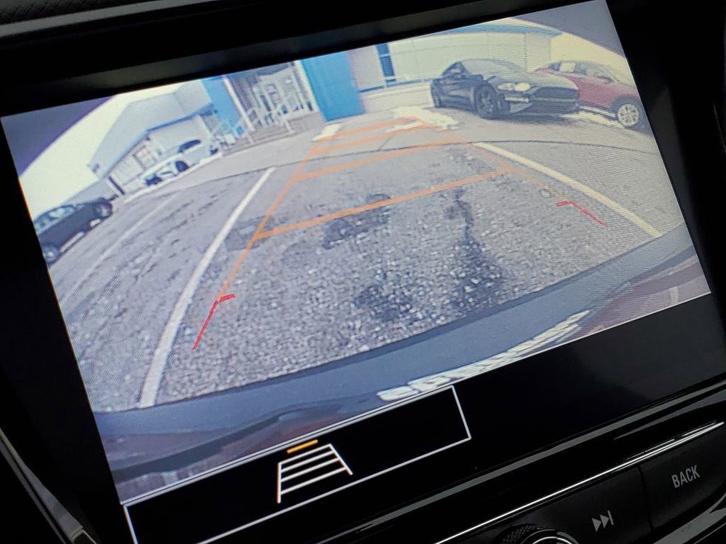 Certified 2021 Chevrolet TrailBlazer RS w/ Sun and Liftgate Package image 25